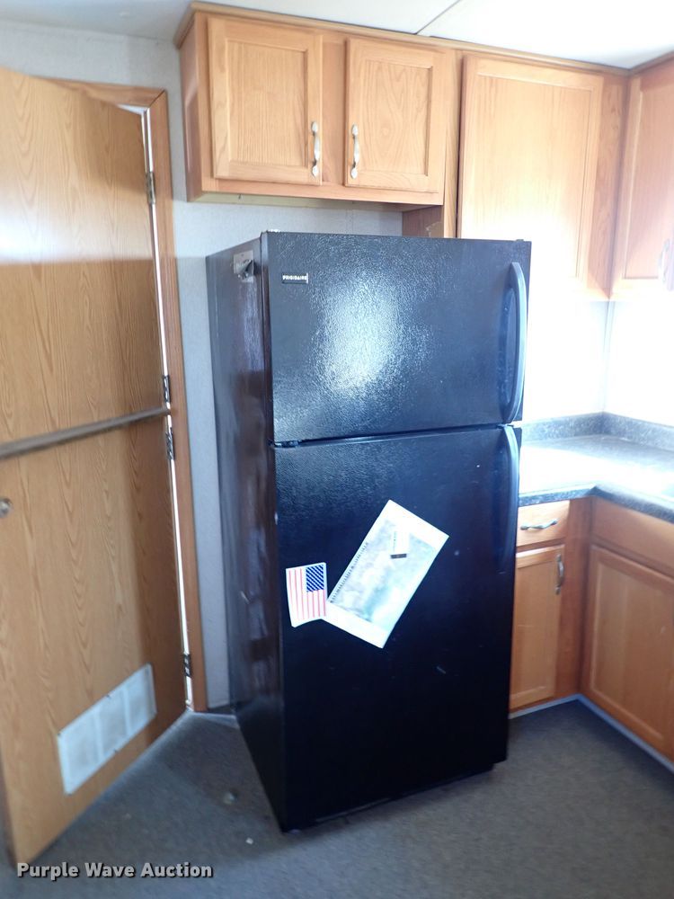 image for item IC9662 Oilfield crew quarters