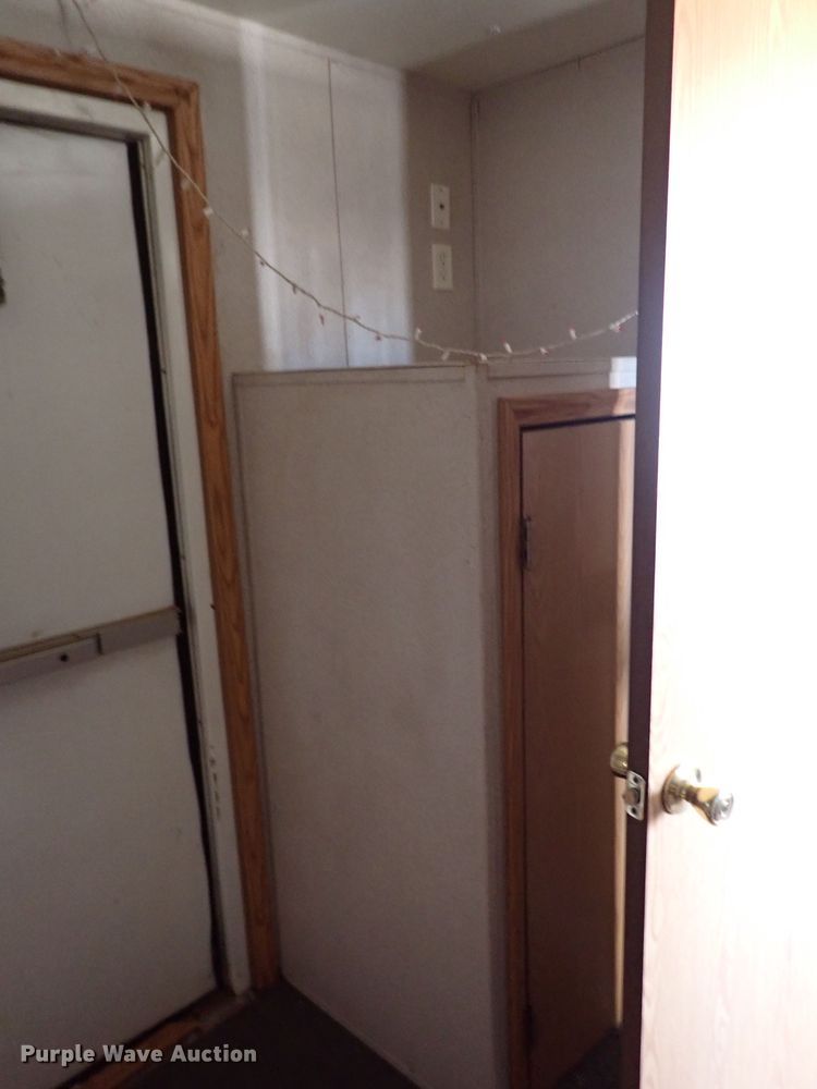 image for item IC9662 Oilfield crew quarters