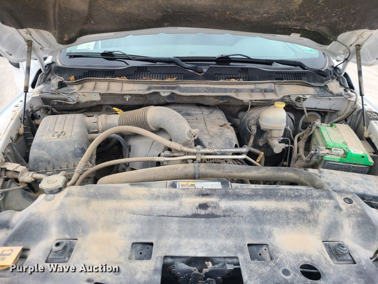 image for item IF9284 2013 Dodge Ram 1500  Crew Cab pickup truck