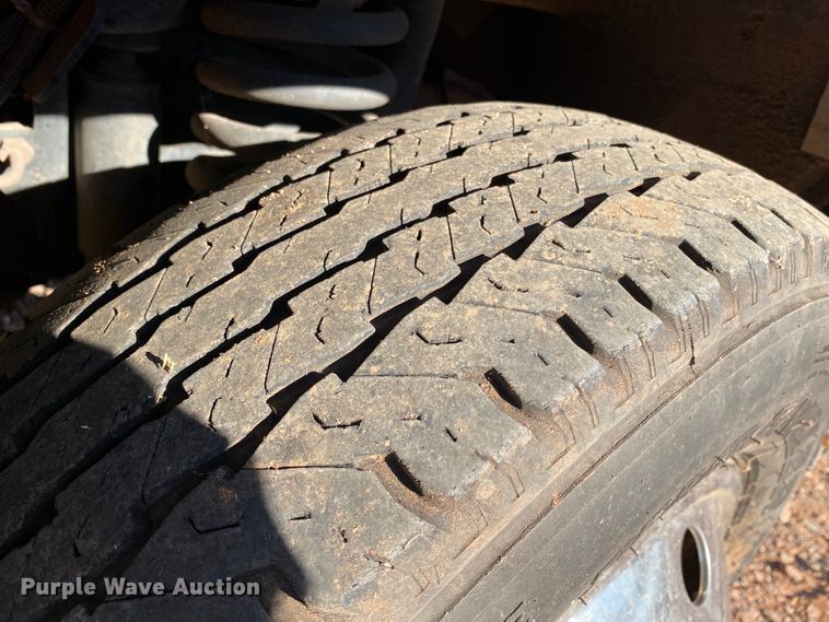 image for item IG9276 2009 Ford E450  shuttle bus