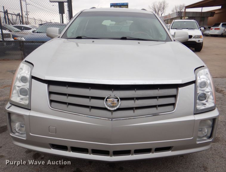 image for item IG9665 2004 Cadillac SRX  SUV