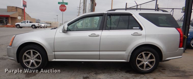 image for item IG9665 2004 Cadillac SRX  SUV