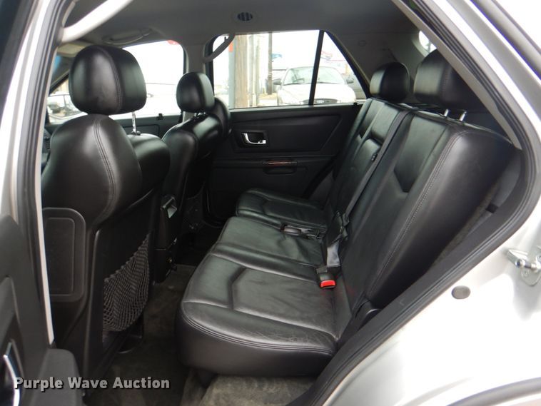 image for item IG9665 2004 Cadillac SRX  SUV