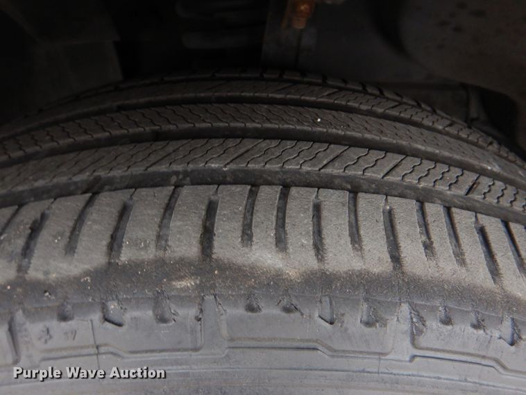 image for item IG9665 2004 Cadillac SRX  SUV