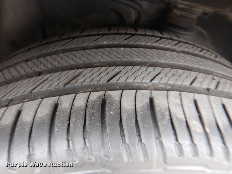 image for item IG9665 2004 Cadillac SRX  SUV