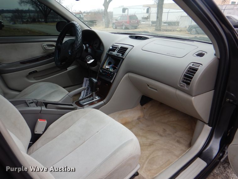 image for item IG9667 2001 Nissan Maxima