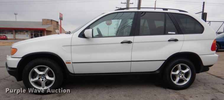 image for item IG9670 2001 BMW X5  SUV
