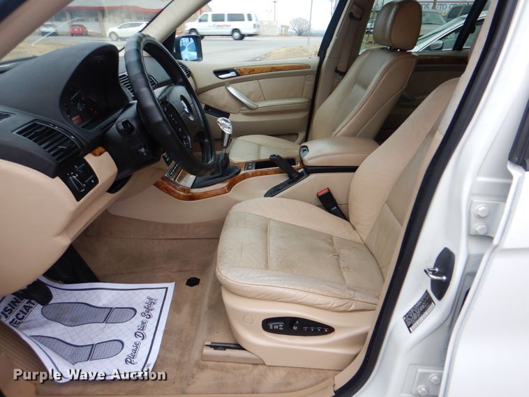 image for item IG9670 2001 BMW X5  SUV