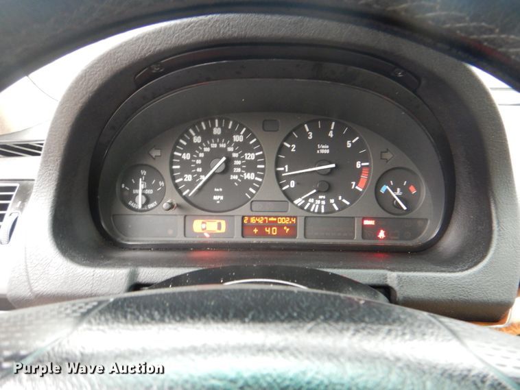 image for item IG9670 2001 BMW X5  SUV