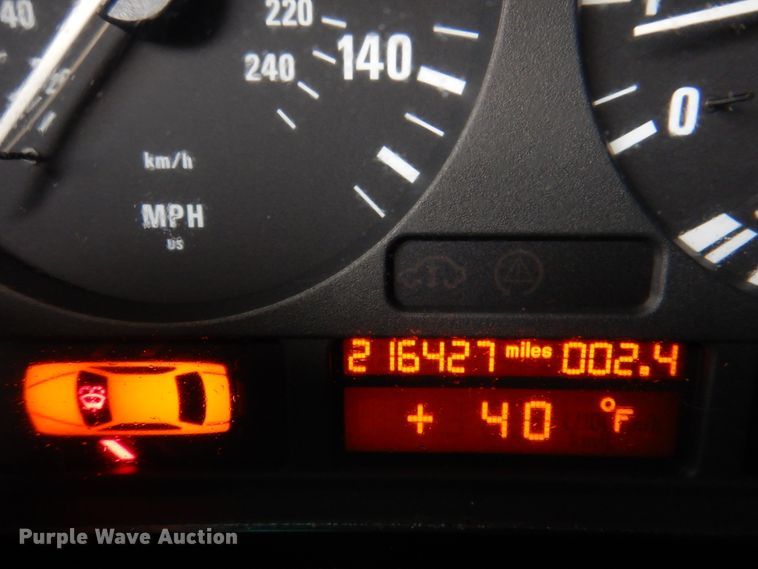 image for item IG9670 2001 BMW X5  SUV