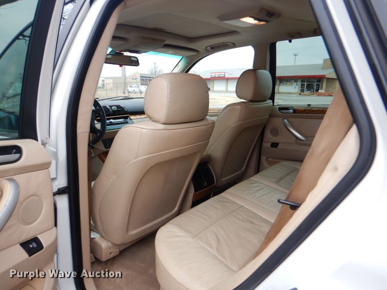 image for item IG9670 2001 BMW X5  SUV