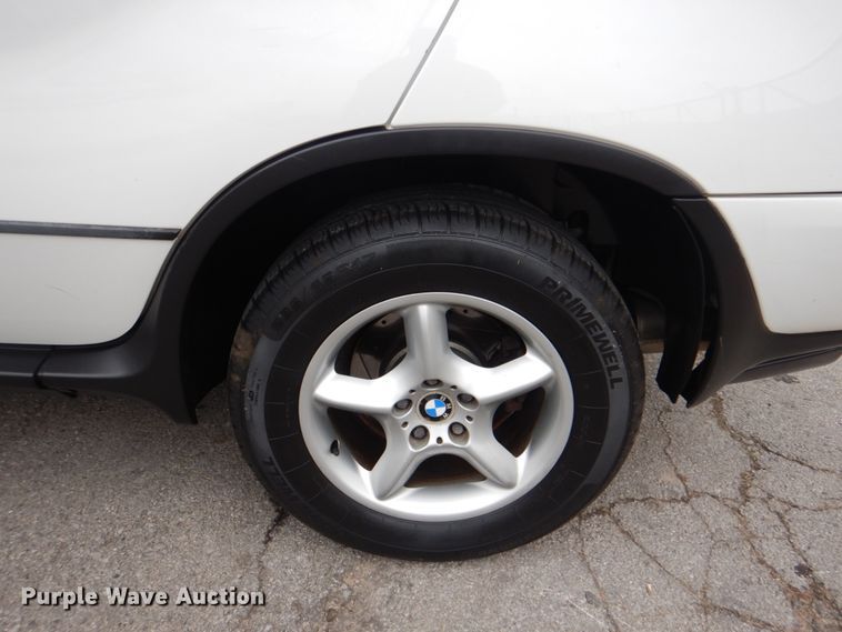 image for item IG9670 2001 BMW X5  SUV