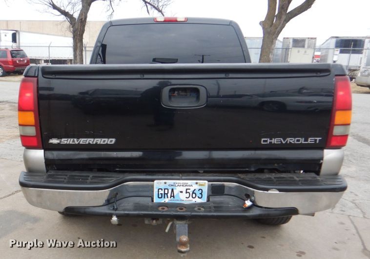 image for item IG9675 2002 Chevrolet Silverado 1500  Ext. Cab pickup truck