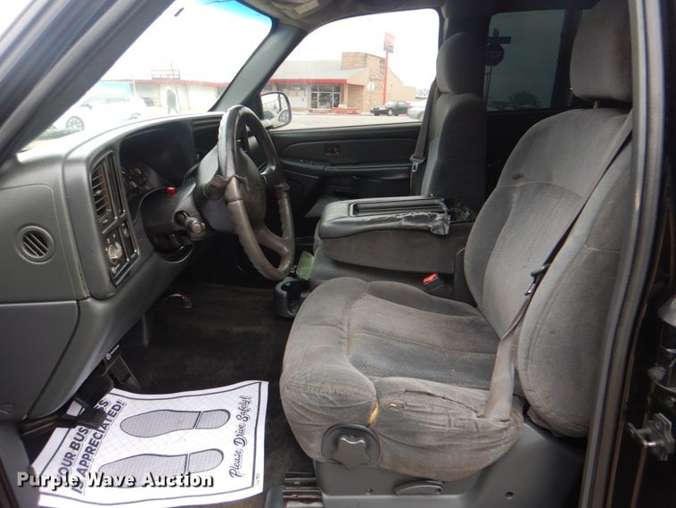 image for item IG9675 2002 Chevrolet Silverado 1500  Ext. Cab pickup truck