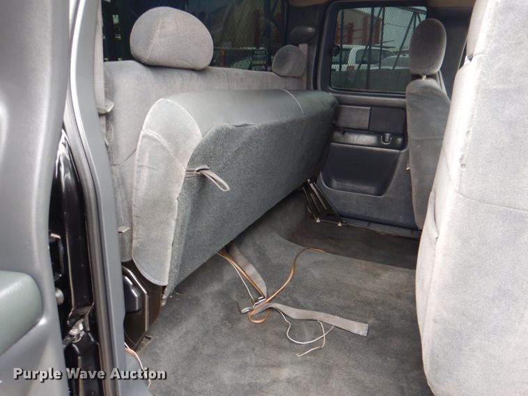 image for item IG9675 2002 Chevrolet Silverado 1500  Ext. Cab pickup truck