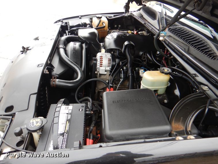 image for item IG9675 2002 Chevrolet Silverado 1500  Ext. Cab pickup truck