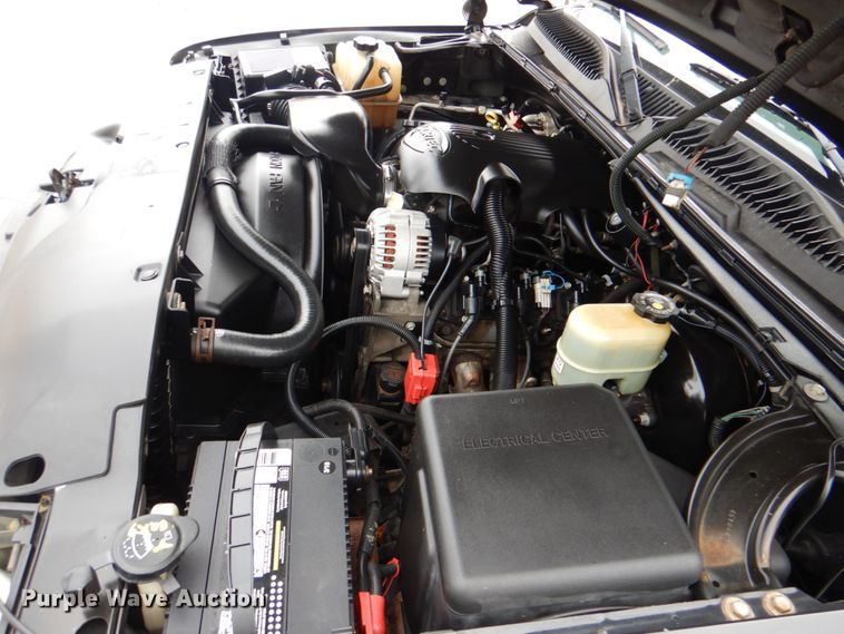 image for item IG9675 2002 Chevrolet Silverado 1500  Ext. Cab pickup truck