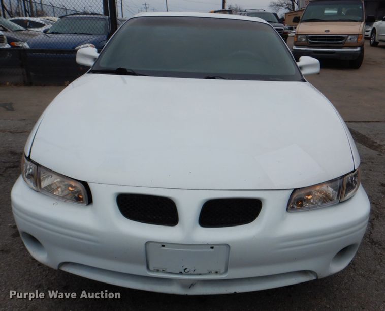 image for item IG9678 2000 Pontiac Grand Prix