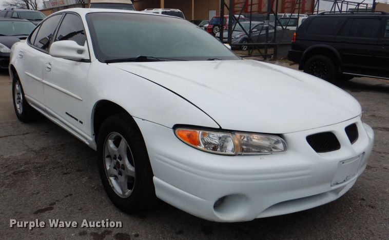 image for item IG9678 2000 Pontiac Grand Prix