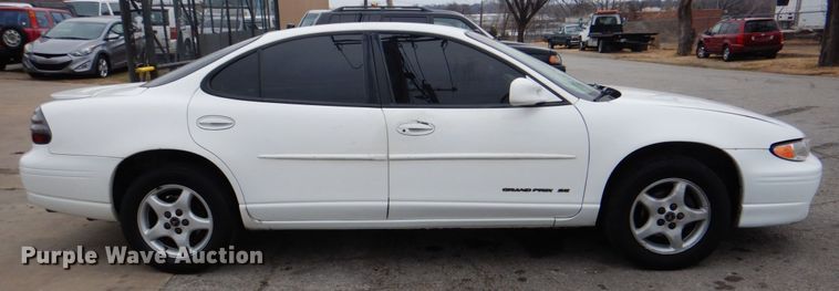 image for item IG9678 2000 Pontiac Grand Prix