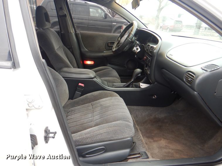 image for item IG9678 2000 Pontiac Grand Prix