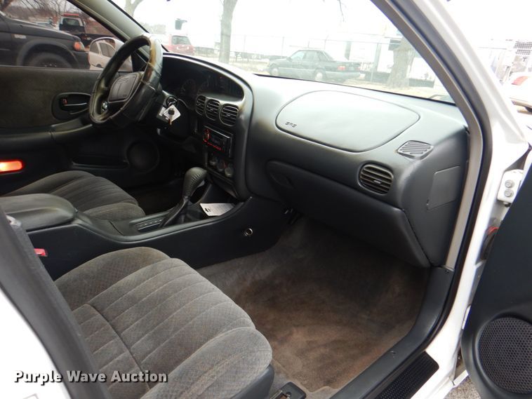 image for item IG9678 2000 Pontiac Grand Prix