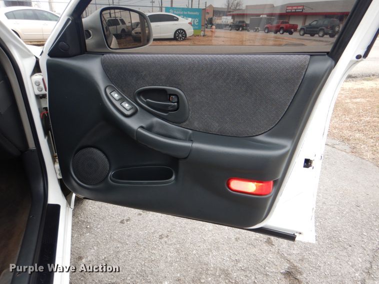 image for item IG9678 2000 Pontiac Grand Prix