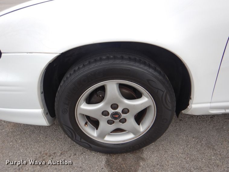 image for item IG9678 2000 Pontiac Grand Prix