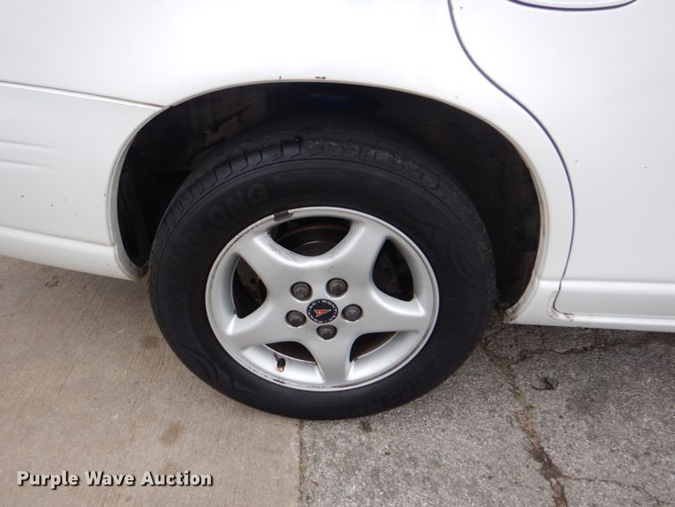 image for item IG9678 2000 Pontiac Grand Prix