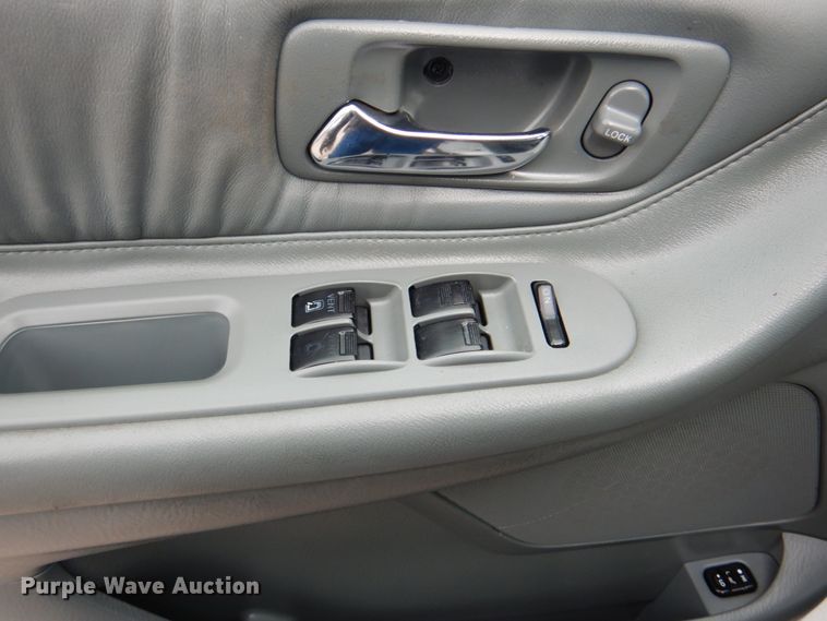 image for item IG9681 2003 Honda Odyssey  van