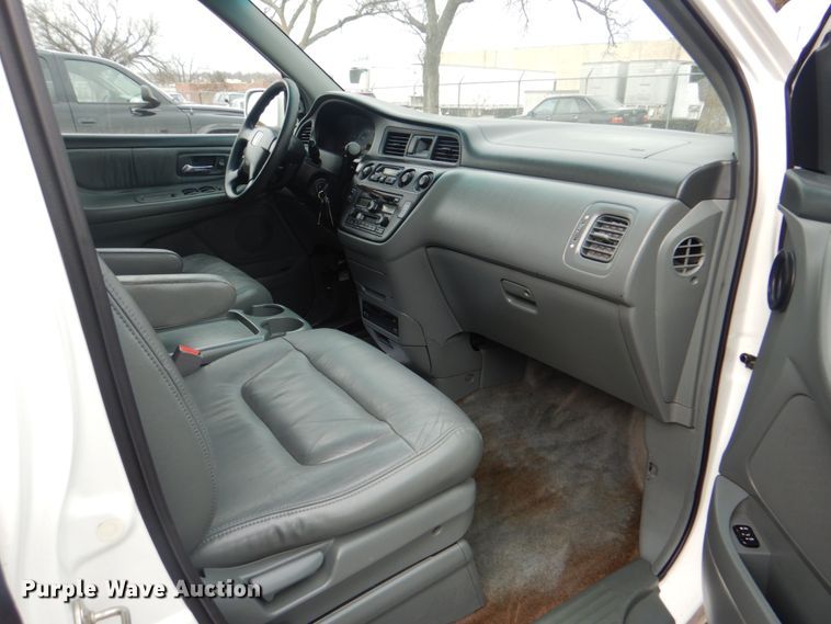 image for item IG9681 2003 Honda Odyssey  van