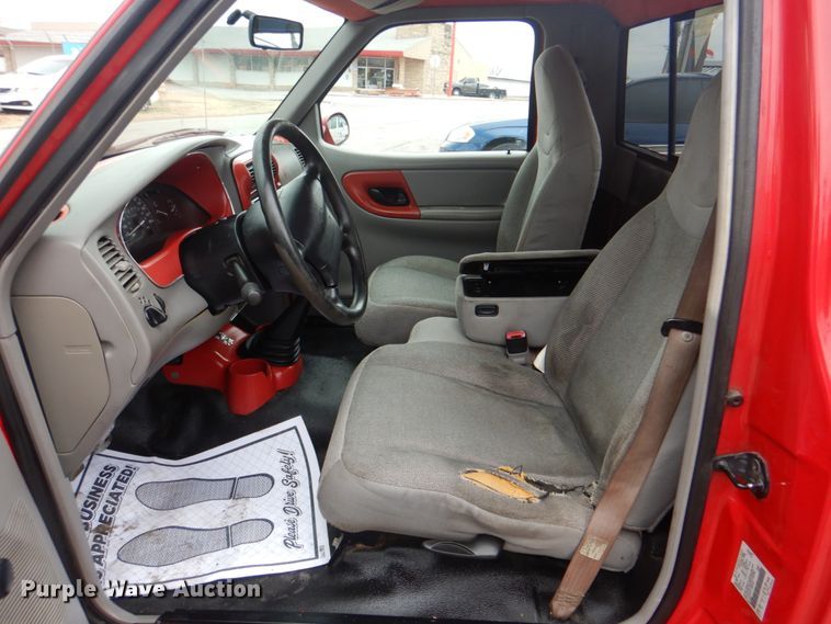 image for item IG9687 2000 Ford Ranger  pickup truck