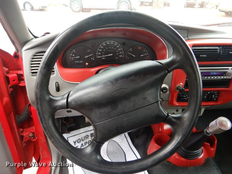 image for item IG9687 2000 Ford Ranger  pickup truck