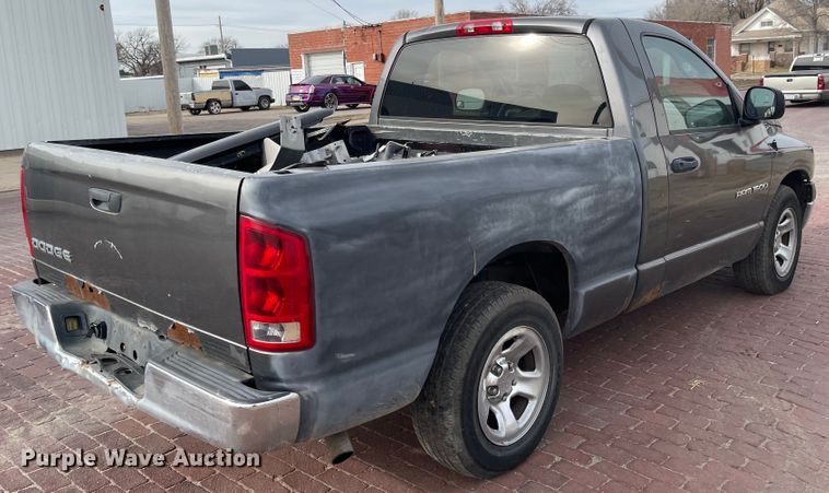 image for item IJ9502 2003 Dodge Ram 1500  pickup truck