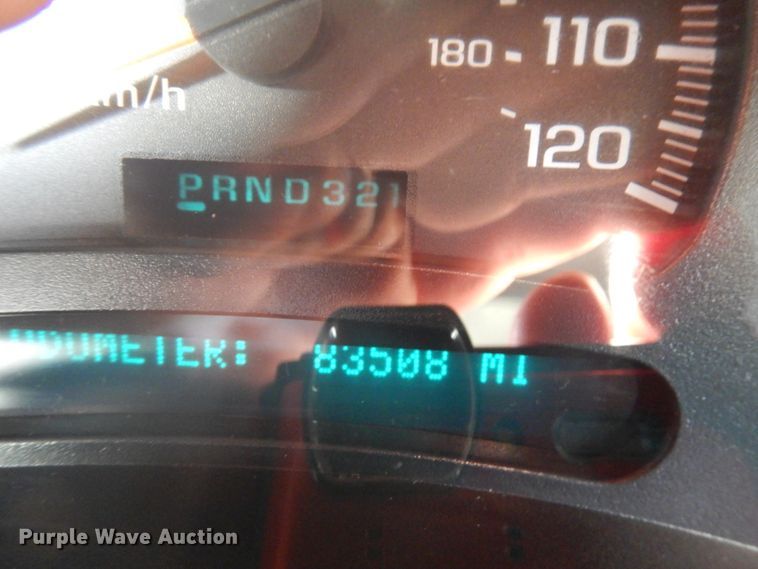 image for item IO9611 2005 Chevrolet Silverado 1500  pickup truck