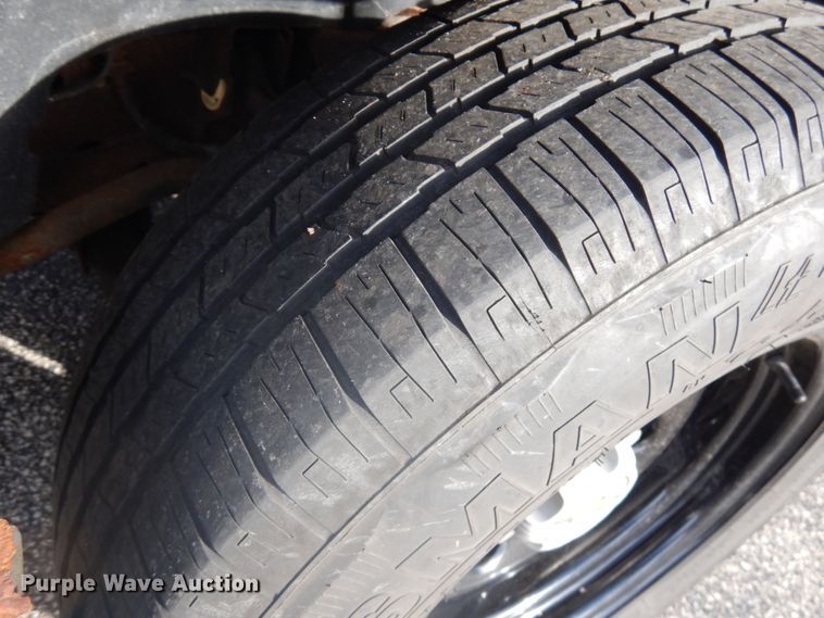 image for item IO9611 2005 Chevrolet Silverado 1500  pickup truck