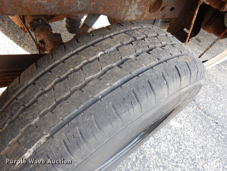 image for item IO9611 2005 Chevrolet Silverado 1500  pickup truck