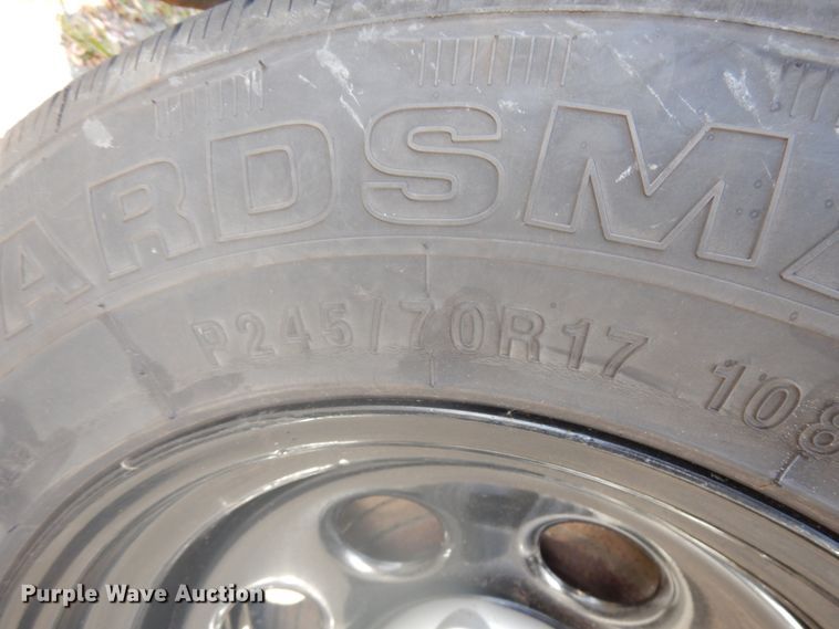 image for item IO9611 2005 Chevrolet Silverado 1500  pickup truck