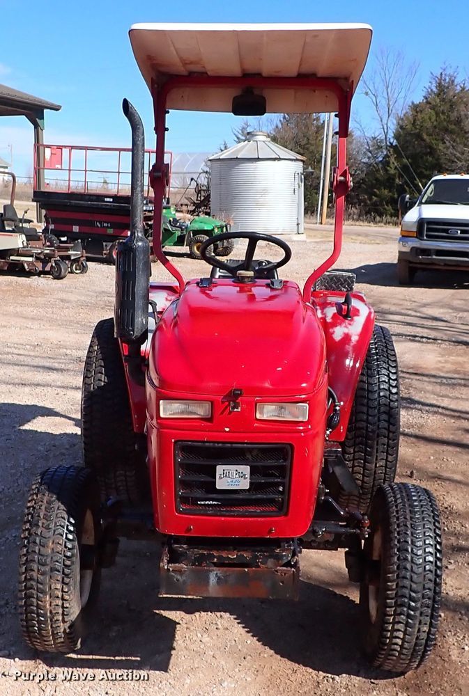 Farm Pro 2420 tractor in Norman, OK Item IS9460 sold Purple Wave