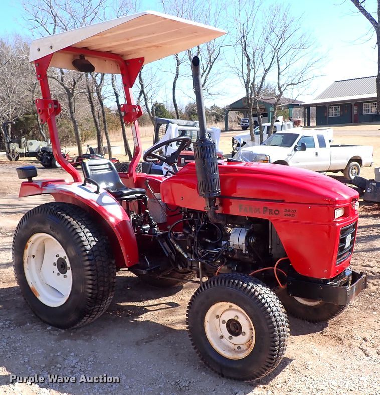Farm Pro 2420 tractor in Norman, OK Item IS9460 sold Purple Wave