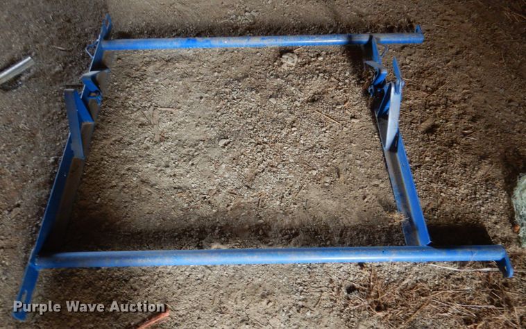 image for item JD9420 Priefert calf table