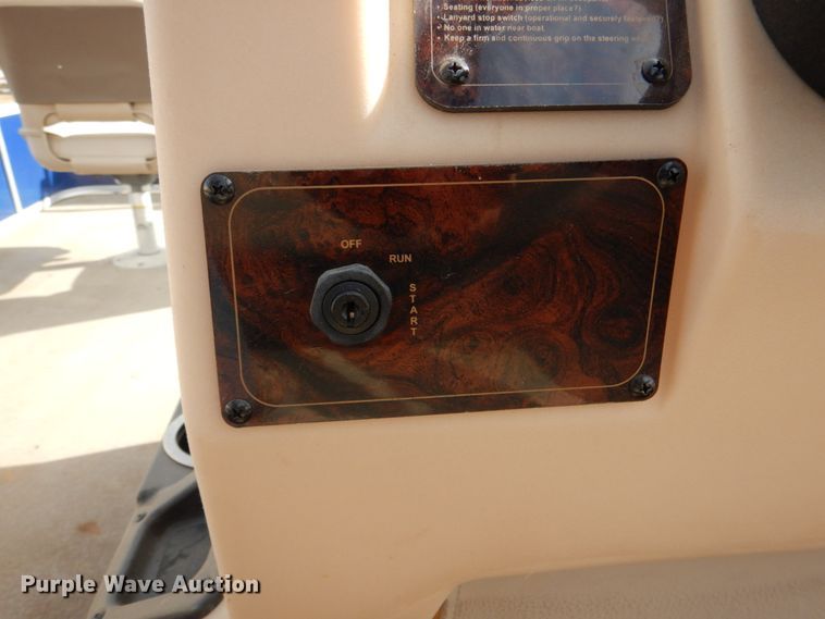 image for item JD9421 2018 Sun Tracker Bass Buggy 16 DLX  boat