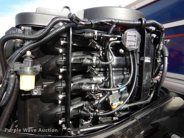 image for item JD9421 2018 Sun Tracker Bass Buggy 16 DLX  boat