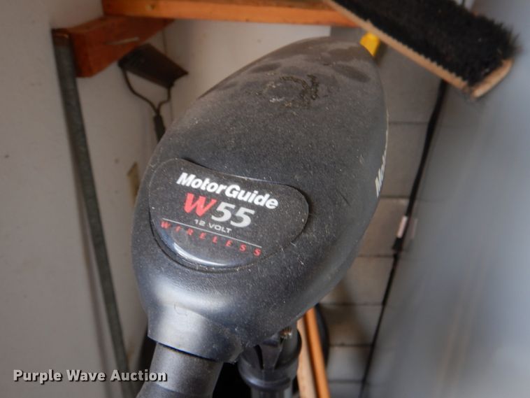 image for item JD9421 2018 Sun Tracker Bass Buggy 16 DLX  boat