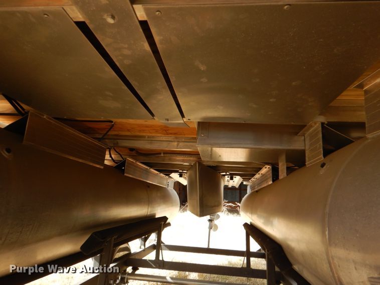 image for item JD9421 2018 Sun Tracker Bass Buggy 16 DLX  boat