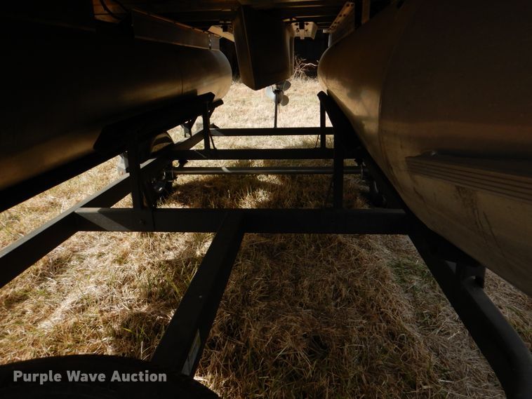 image for item JD9421 2018 Sun Tracker Bass Buggy 16 DLX  boat