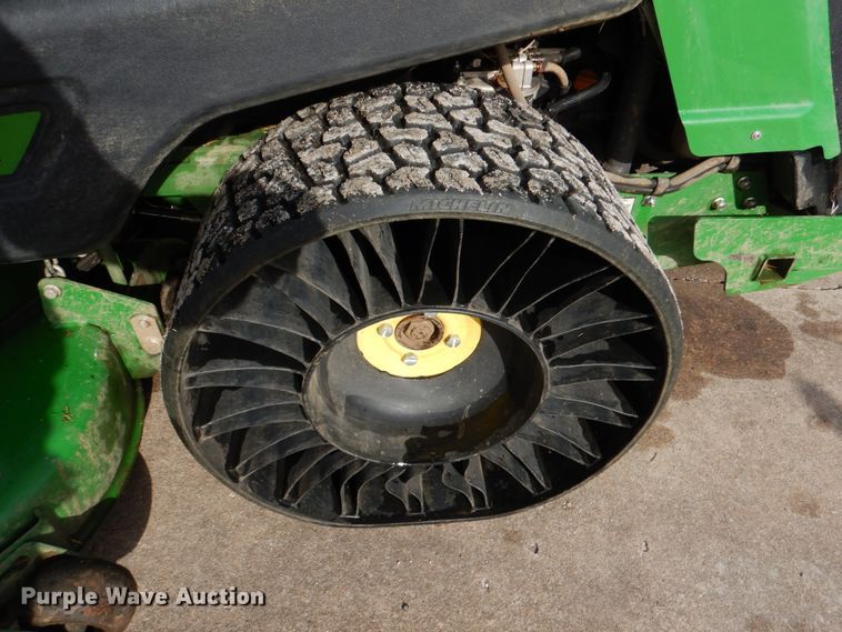 image for item JD9422 2020 John Deere Z997R  ZTR lawn mower