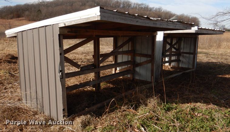 image for item JD9423 Livestock equipment