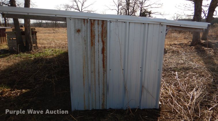 image for item JD9423 Livestock equipment