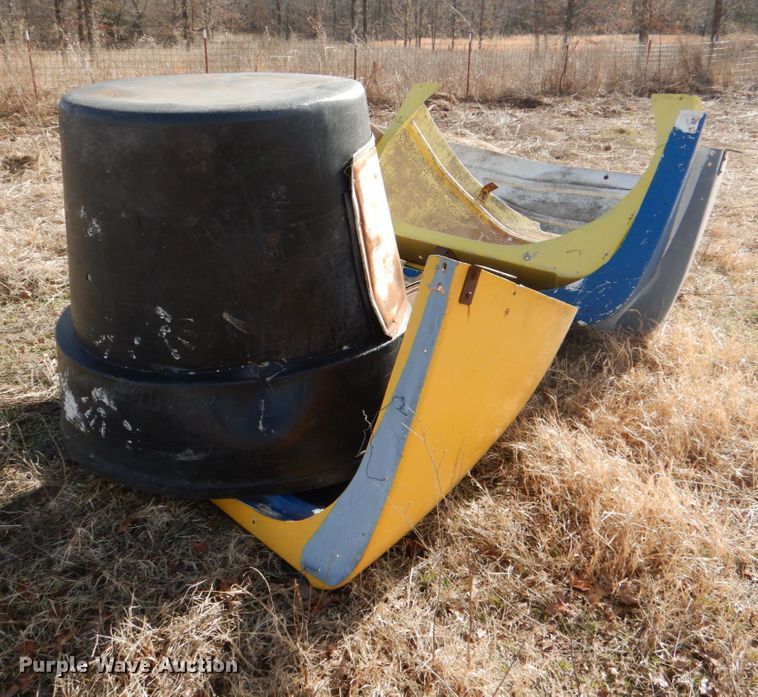 image for item JD9423 Livestock equipment